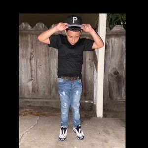 Meet your Posher, Cameron